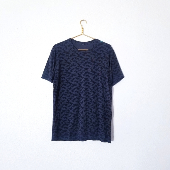 LULULEMON 5 Year Basic Short Sleeve T-shirt Camo Black Gray - Picture 4 of 9